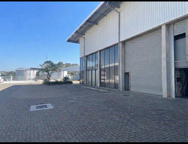 589M² WAREHOUSE TO LET IN RIVERHORSE VALLEY